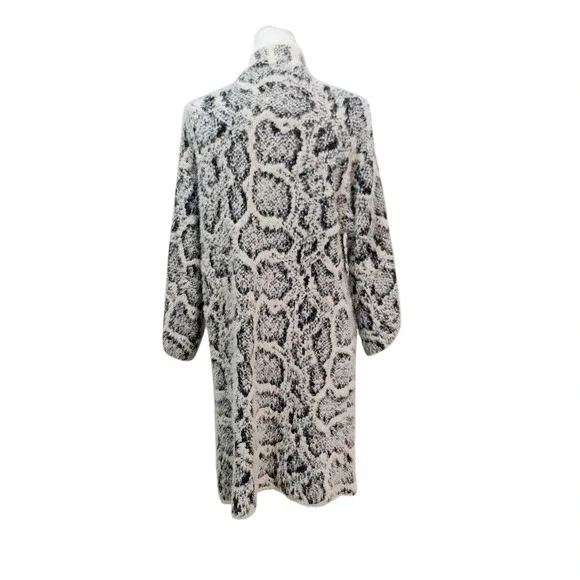 Coco + Carmen Fuzzy Animal Print Long Cardigan Sweater Fall Winter Cozy S / M‎ - Picture 8 of 11